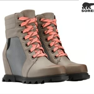 Sorel Joan Of Arctic Wedge III Lexie Bootie in color Quarry Black